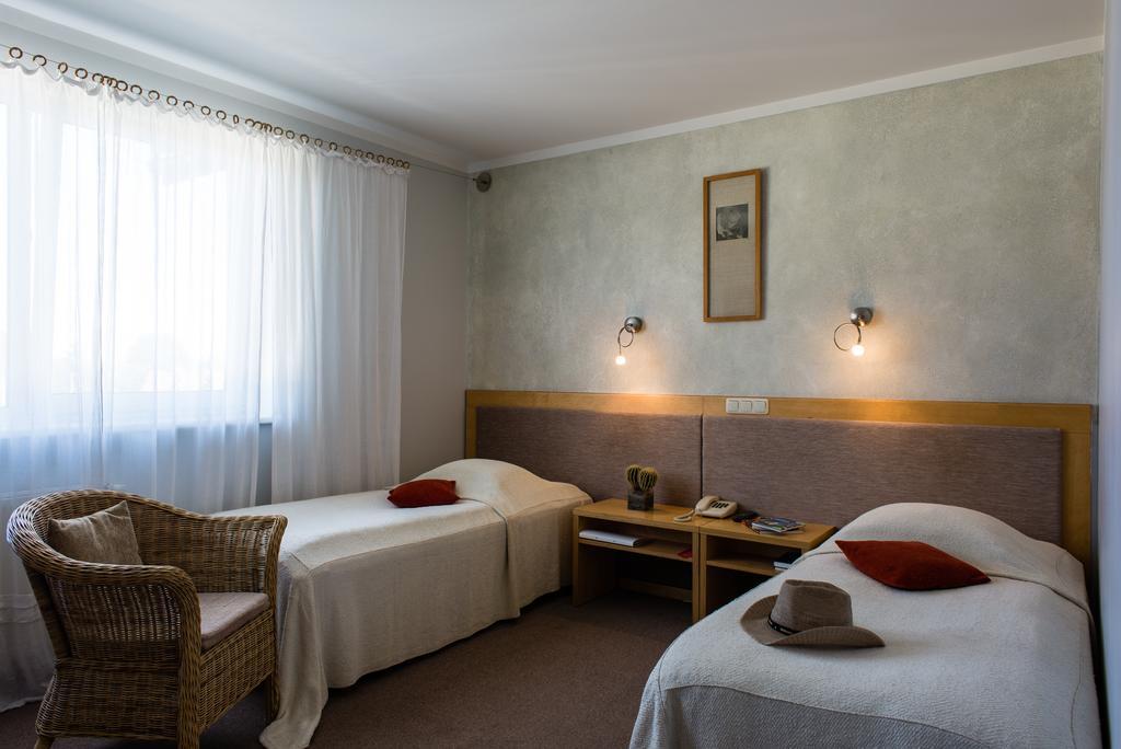 Hotel Sanvilla Sigulda Rum bild